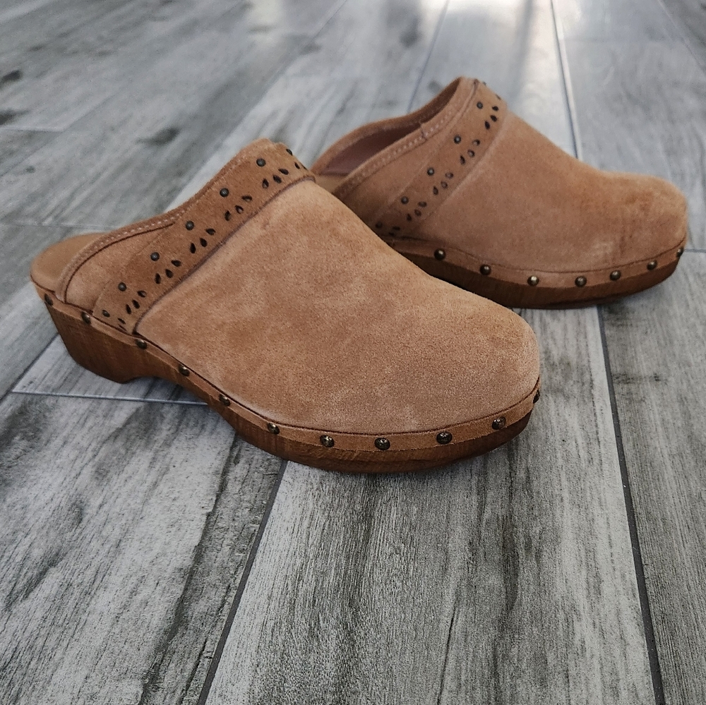 ERIC MICHAEL Tan Camel Suede Tan Suede Studded Clogs Slip On Boho Shoes 42